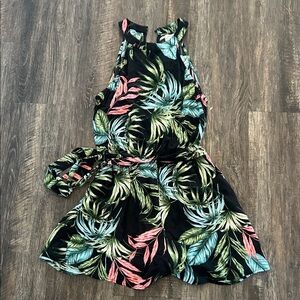 Blue Rain Women's Casual Shorts with Leaf Print